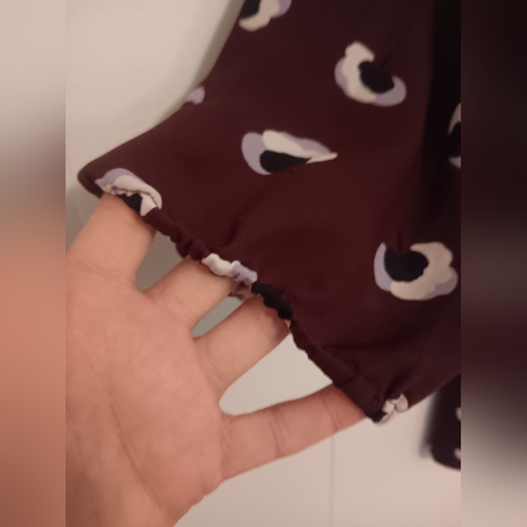 ☮️ 5/$25 LAST CHANCE ☮️ Hawthorne large burgandy 3/4 sleeve blouse - Picture 3 of 6